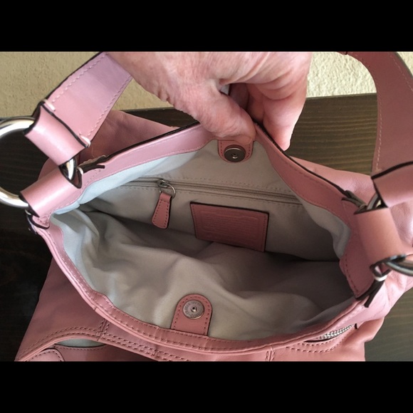 Pink Leather Coach Bag Like New - Gorgeous - Picture 7 of 8